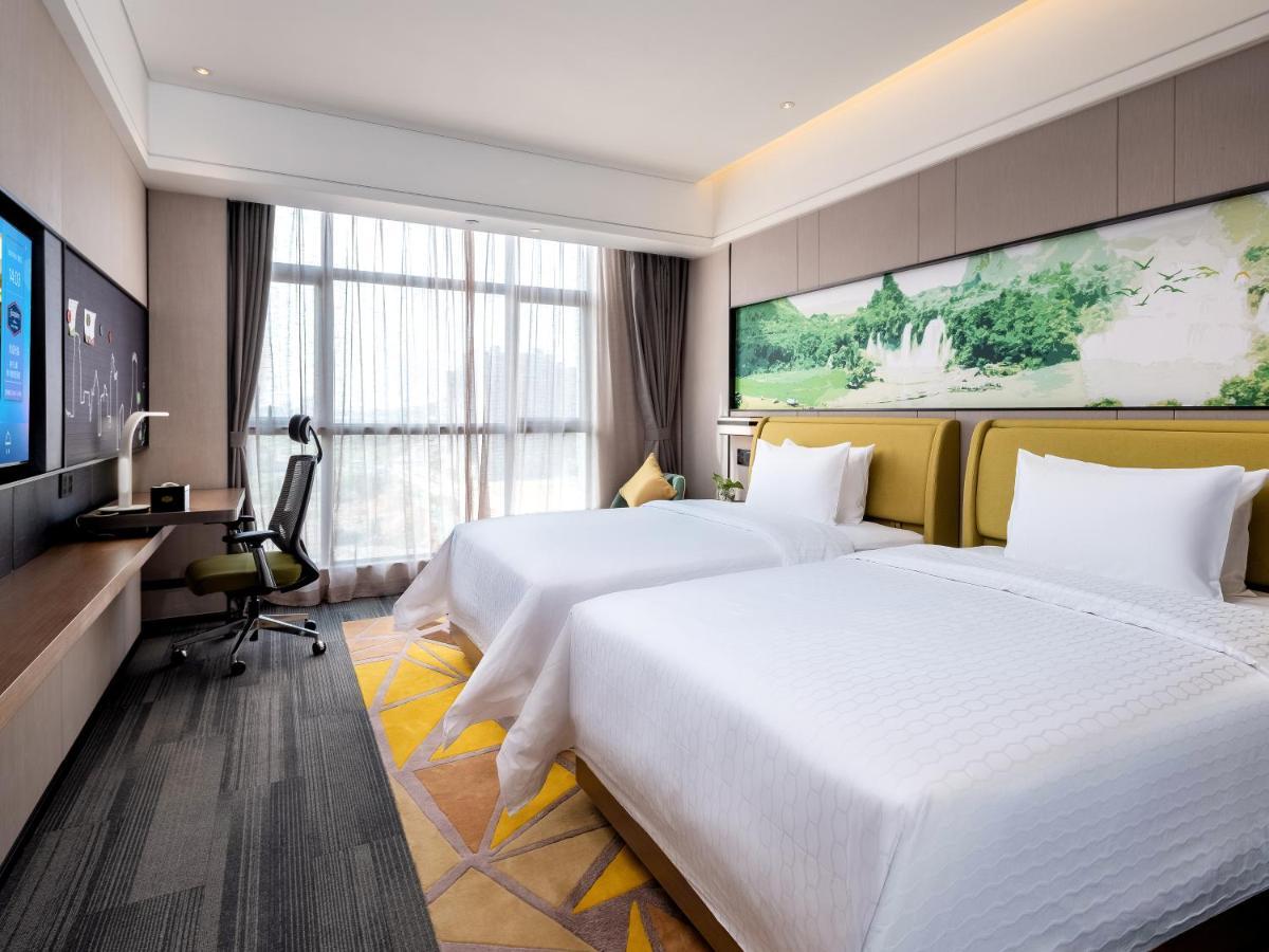 Hampton By Hilton Nanning Wuxiang Hotel Bagian luar foto
