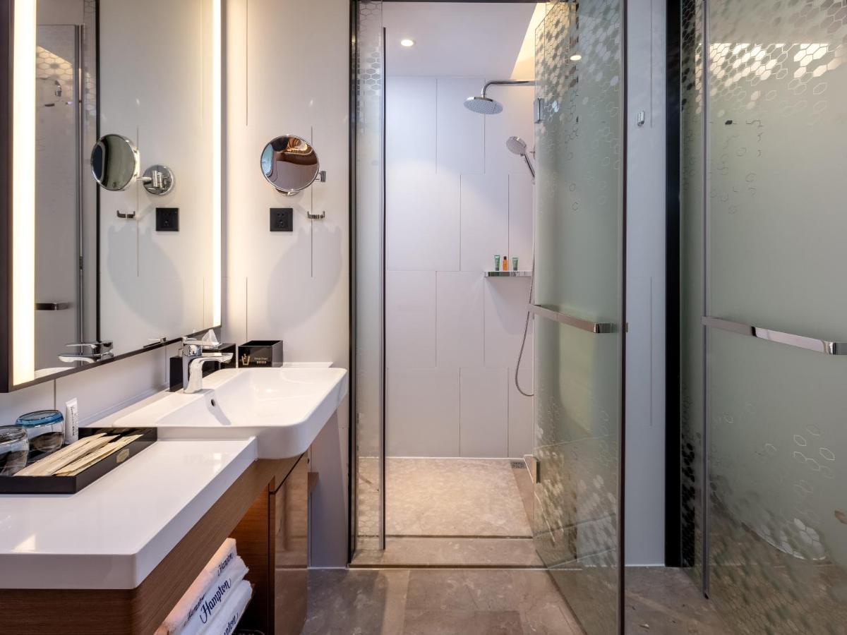 Hampton By Hilton Nanning Wuxiang Hotel Bagian luar foto